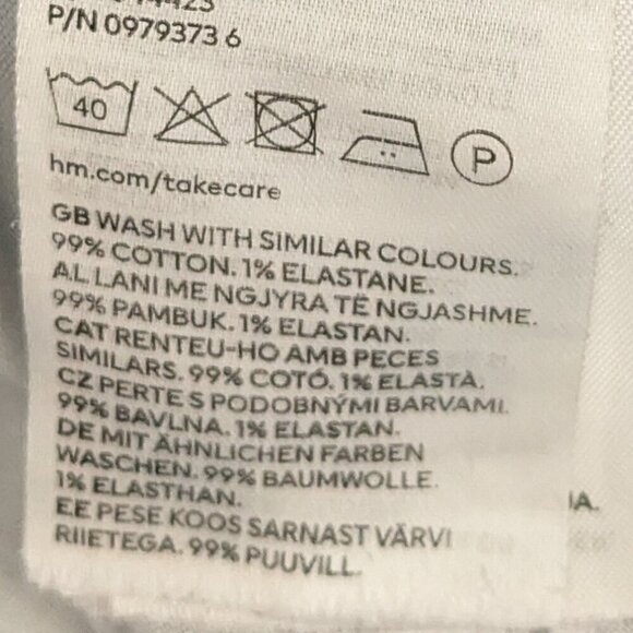 H&M DIVIDED Distressed High-Rise Button-Fly Blue Denim Jeans; Size 6 - Picture 4 of 4